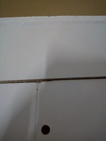 AKCIA Biely jedálenský stôl s doskou v dekore dub sonoma MADO 120x80 II. akosť