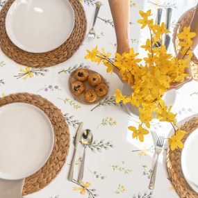 Goldea jarný hranatý teflónový obrus - bahniatka 80 x 80 cm