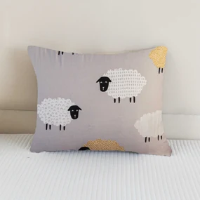 Dekoračný povlak na vankúš SHEEP DREAM 40x50 cm sivý