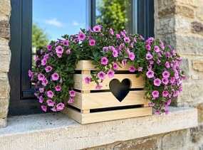 AMADEA Drevený obal na kvetináč so srdcom, 27x27x20 cm Český výrobok