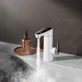 Prietokový ohrievač vody 3000W/230V IPX4 s LED displejom, biely