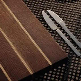 Ferm Living Drevená doska na krájanie Stribe Walnut / Ash 36 cm