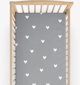 Goldea bavlnená napínacia plachta do detskej postieľky - srdiečka na sivom 60 x 120 cm