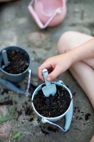 Scrunch súprava silikónové vedierko a lopatka, Anthracite Grey