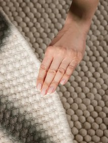 Koberec Ted Baker Richmond Diana naturálny / biely kruh