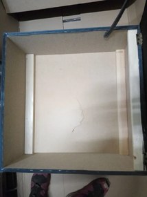 AKCIA Tmavosivý taburet ZENOVA s úložným priestorom 65x65 cm II. akosť