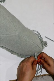 Krémový/šalviovozelený látkový detský kôš na hračky 60x24x30 cm Big Snail – Lorena Canals