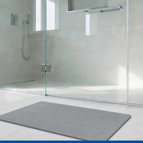 Sivá kúpeľňová predložka z kremeliny 50x80 cm Simi – Wenko