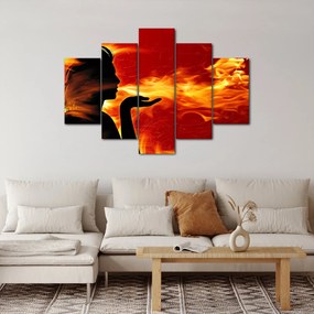 Obraz zeny s plameňmi (150x105 cm)