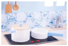 New Classic Toys - Drevená kuchynka s príslušenstvom modrá