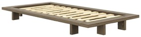 Hnedá jednolôžková posteľ z borovicového dreva s roštom 90x200 cm Japan – Karup Design