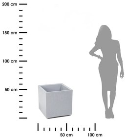 PLASTOVÝ KVETINÁČ NA KOLIESKACH BETONIQUE 40X40 CM IMITÁCIA BETÓNU SIVÁ