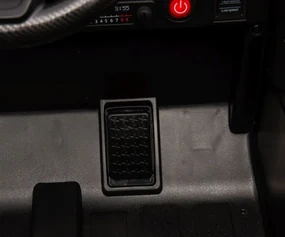 Elektrické autíčko Toyota FJ Cruiser čierne
