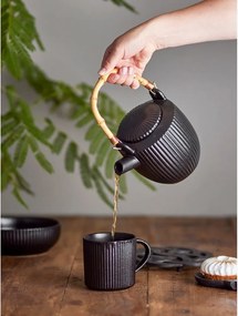 Čierna kameninová kanvica na čaj 850 ml Neri – Bloomingville