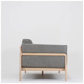 Tmavosivá pohovka z byvolej kože s konštrukciou z masívneho dubového dreva Gazzda Fawn, 210 cm