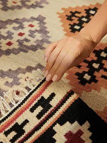 Koberec Hanse Home Kamal Kian krémový / viacfarebný