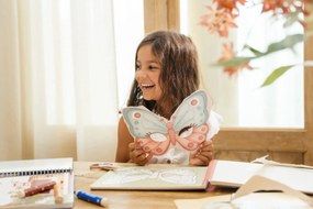 Kniha s vystrihovacími maskami Rosa