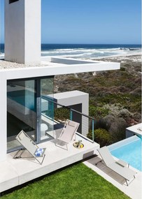 Béžové kovové záhradné ležadlo Taylor – Bizzotto