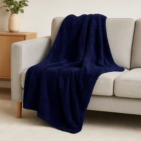 Deka INTERMEDIC tmavo-fialová 230x200 cm – luxusná hebká deka s kockovaným vzorom