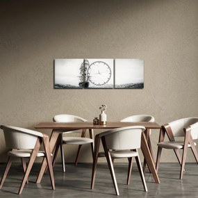 Obraz - Loď plávajúca po oceáne (s hodinami) (90x30 cm)