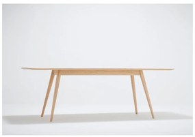 Jedálenský stôl z masívneho dubového dreva Gazzda Stafa, 220 × 90 cm