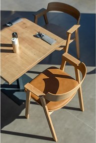 Hnedá/v prírodnej farbe kožená jedálenská stolička s podrúčkami Flip – Gazzda