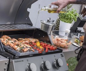 Plynový gril OKLAHOMA BBQ, 3 horáky, s redukčným ventilom, strieborná Penta CZ