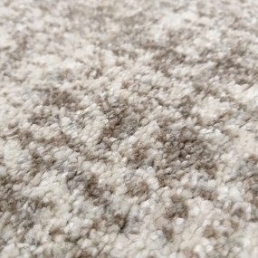 Moderný jednofarebný béžový koberec do obývačky