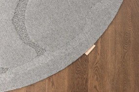 Koberec Agnella Morphic Organica sivý kruh