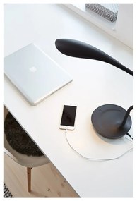 Čierna stolová lampička s USB portom Markslöjd Swan