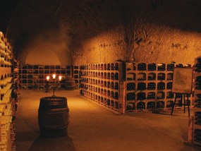 12 x Regál na víno Bloc Cellier - Super červený, kapacita fliaš: 276