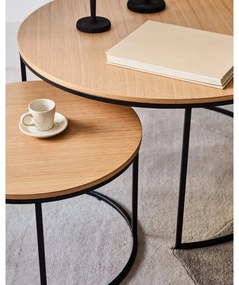 Hnedé okrúhle konferenčné stolíky v súprave 2 ks s doskou v dekore orechového dreva ø 80 cm Yona - Kave Home