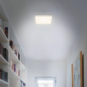 Stropné LED svietidlo Flame 21,2x21,2 cm, striebro