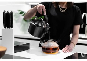 Čierna varná kanvica Vialli Design Diamante, 1,5 l