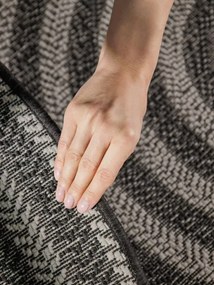 Koberec Ted Baker Haringey Woodfield čierny / biely ovál