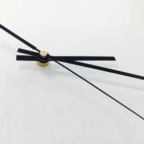 Gario Hodiny na stenu Vlk a mesiac Rozmery: 80 x 80 cm
