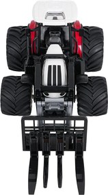 Ramiz Červený R/C traktor s turbínou