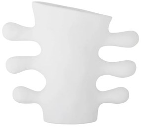 Biela váza z kameniny Pernilla – Bloomingville