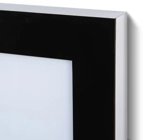 Svetelný magnetický rám 70 x 100 cm, čierna