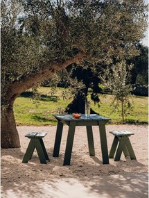 Zelená drevená záhradná stolička Navo – noo.ma