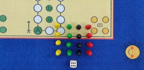 Hrací koberec Človeče nehnevaj sa + figúrky a kocka - 92x92 cm