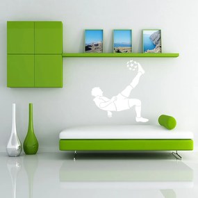 Veselá Stena Samolepka Futbalista vykopáva Farba: bílá, Veľkosť: 40 x 43 cm