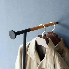 Čierny kovový nástenný vešiak 38,5 cm Tower – YAMAZAKI