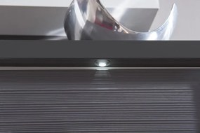 Široká vitrína Caracas typ 22, grafit/biely lesk, s osvetlením