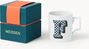 Westwing x MEISSEN, Ručne vyrobený hrnček's ozdobným motívom Initials