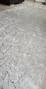 Moderný koberec Parys béžovo-strieborný s abstraktným vzorom Rozmer: 60x100 cm