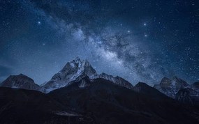 Umelecká fotografie Milky way over Ama Dablam, Sagarmatha NP, Nepal, Weerakarn Satitniramai, (40 x 24.6 cm)
