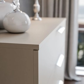 KOMODA MARION 2S KAŠMÍR STRIEBORNÉ ÚCHYTKY + NOŽIČKY LED 95 cm