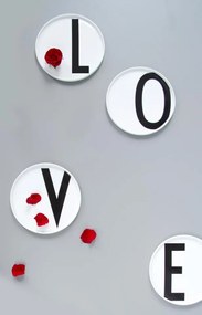 DESIGN LETTERS Porcelánový tanier Letters 20 cm W
