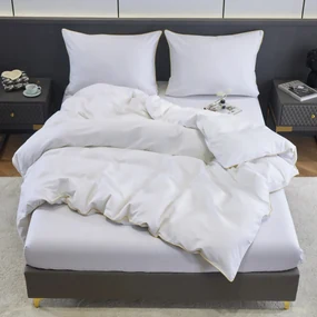 Dekorstudio Elegantné posteľné obliečky s lemovkou PGW - 03 v bielej farbe